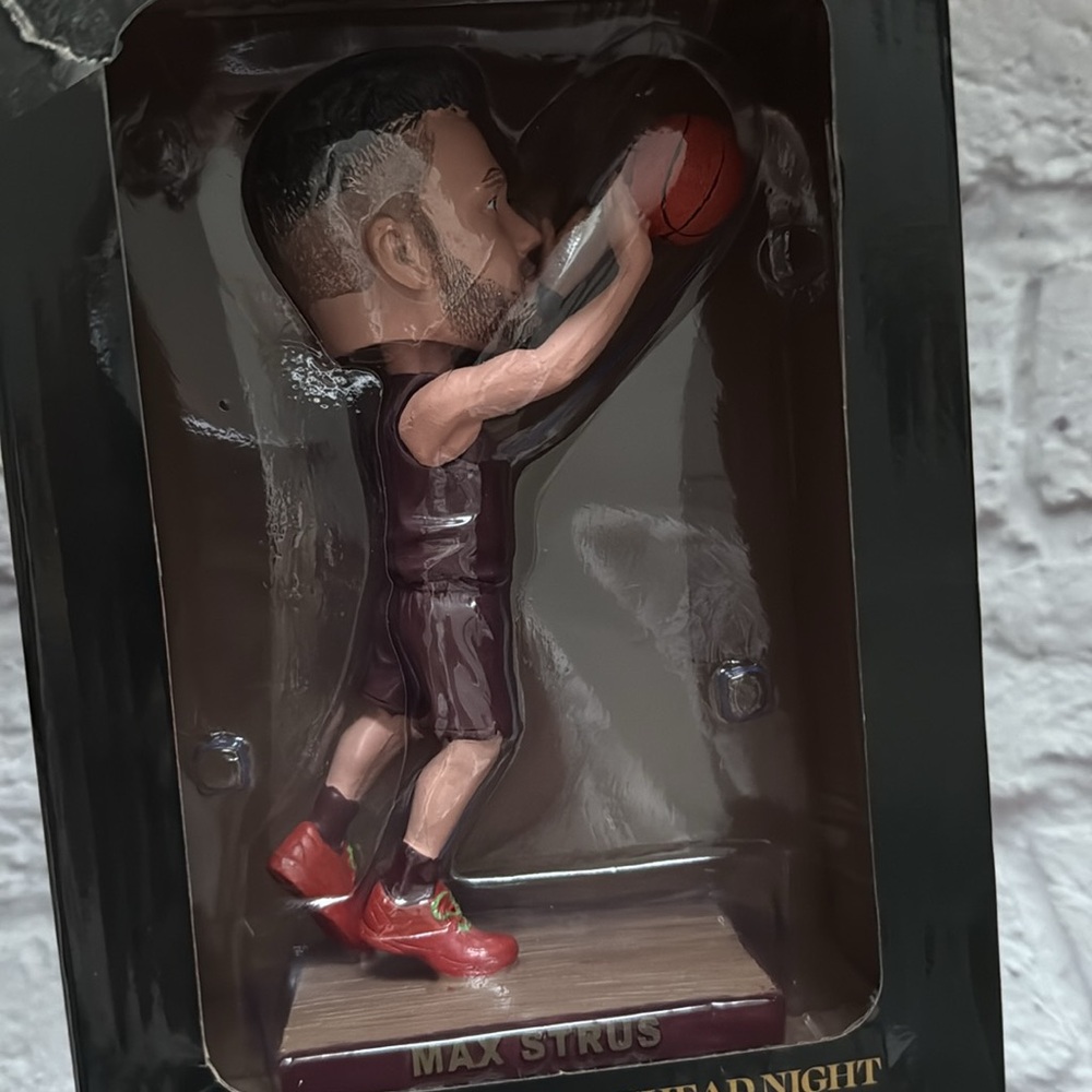 Cleveland cavalier’s CAVS Max Strus Bobblehead